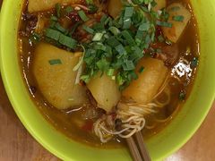 大盘鸡面-华中科技大学东三学生食堂