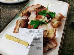 马岗烧猪-优之名鹅城