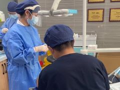 -上海仁爱医院口腔科 · 种植