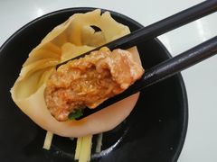 蟹黄汤包-食惠里小笼包面馆(越秀店)