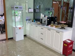 -茂菊口腔连锁(浦东南路店)