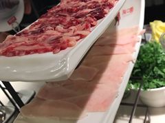 -左庭右院鲜牛肉火锅(浦江欢乐颂店)