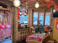 -闯关东东北农家菜(崂山石老人店)
