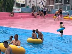 -兴芮温泉度假区