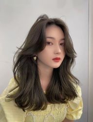 -丝语萱形象