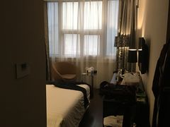-桔子酒店(深圳东门湖贝地铁站店)