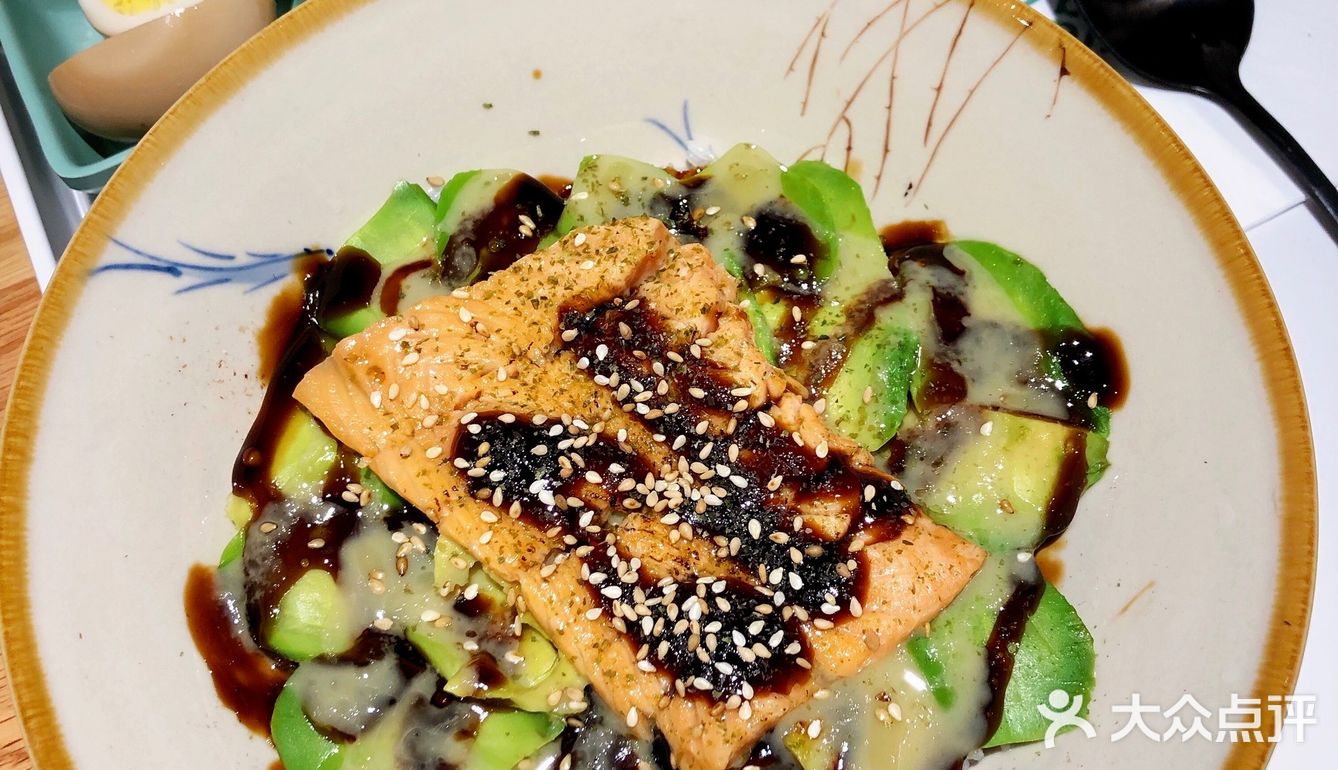 🥑牛油果三文鱼超级碗