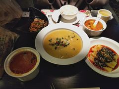 -舌尖上的食缘花园主题餐厅