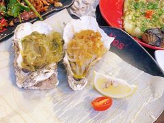 -何师烧烤Pro ·江湖川菜·小龙虾·精酿(太古里旗舰店)