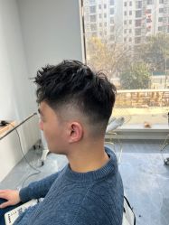 -茶发Salon·烫发染发理发