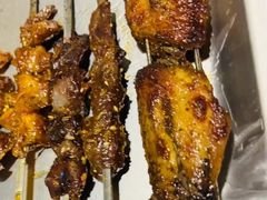 -三个大叔烤羊肉串·炭炉砂锅菜(西三旗店)