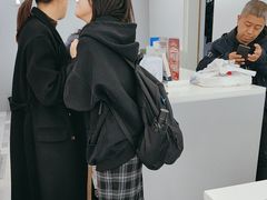 -荣耀授权专卖店(黄浦浙江中路店)