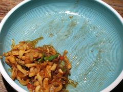 酸萝卜炒藕粉-前海沿·青岛菜(大拇指广场石老人店)