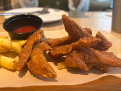 -必胜客(WOW中央公园店)