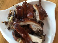 -黄记四更烤乳猪店