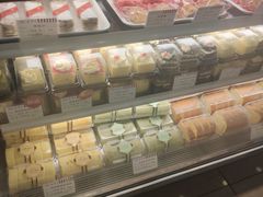 面包甜点陈列柜-红宝石·鲜奶小方·海派西点房(丰庄店)