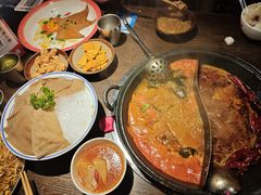 -萍姐火锅·公路夜市(武汉首店)