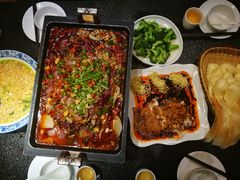 -万重锦·人文川菜馆(骡马市店)