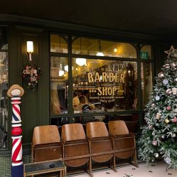 等位区-IMUSE BARBER SHOP