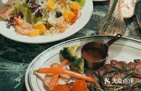 Angus Sirloin with Grilled Seasonal Vegetables