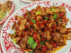 -江城燕子大排档(江汉路步行街店)