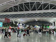-茶理宜世(广州南站（站内）3楼B17检票口店)