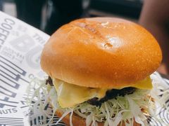 -TRIPS BURGER(大钟寺店)