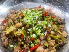 -廖哥泡椒兔(峨眉店)