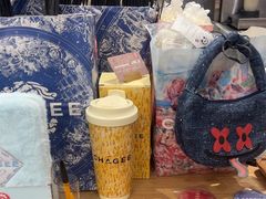 -霸王茶姬(上海静安大悦城店)