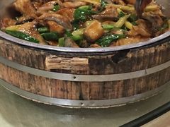 -鲤鱼塘农家山庄