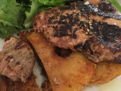 鹅肝配沙拉-Le Comptoir de la Gastronomie