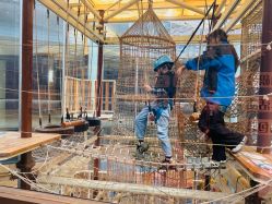 -PIPIKINGDOM皮皮王国欢乐号(欢乐海岸购物中心店)