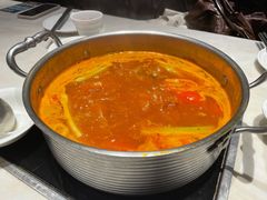 招牌番茄牛尾汤-一哥澳门豆捞·澳门风打边炉(高德置地店)