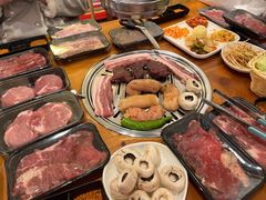 -炽城·烤肉名家(鸿达中央广场店)