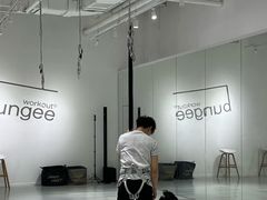 -Jumphai室内蹦极运动