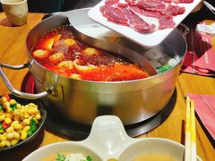 -领鲜潮牛鲜牛羊肉火锅(宏昌店)