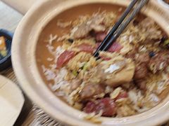 -煲仔皇腊味煲仔饭(经四万达店)