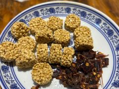 -乡土特色.冷锅鱼.牦牛肉汤锅