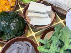 -赵美丽·重庆社区火锅·直营店(火车东站·中豪国际店)