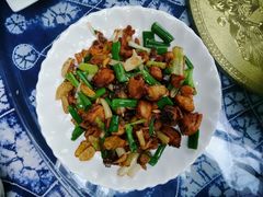 黄焖鸡-玥玥小厨·白族特色菜