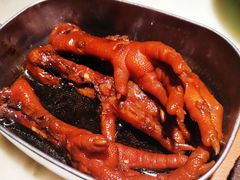 弄堂里的卤鸡爪-弄堂里(西溪龙湖天街店)