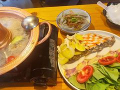 -民食香·腊排骨野生菌美食(木府店)