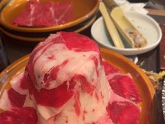-牛YO寿喜烧·铁板烧和牛火锅自助(市府恒隆店)