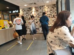 -麦当劳(卫星广场店)