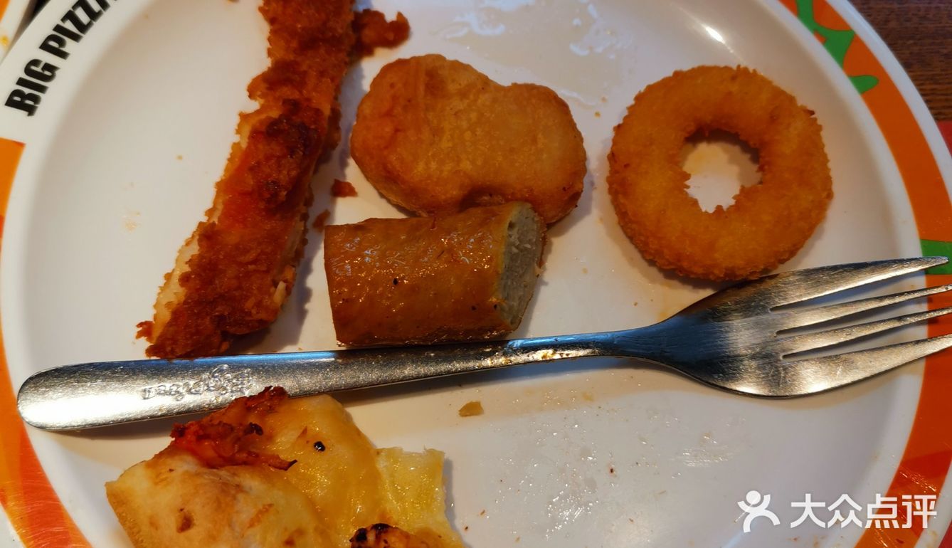 西典三楼最里面，就在孩子外班楼下