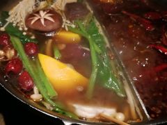 -湊湊火锅·茶憩(新中关购物中心店)