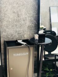 -TONI&GUY
