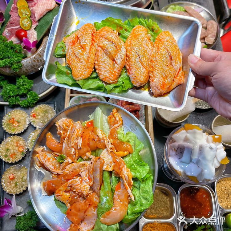 这家地摊烤肉给我锁S[流泪]好吃哭了！！！