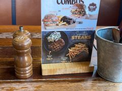 -Ribs & Burgers The Rocks