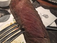 -LESCEDARS Brasserie Bistro香柏树